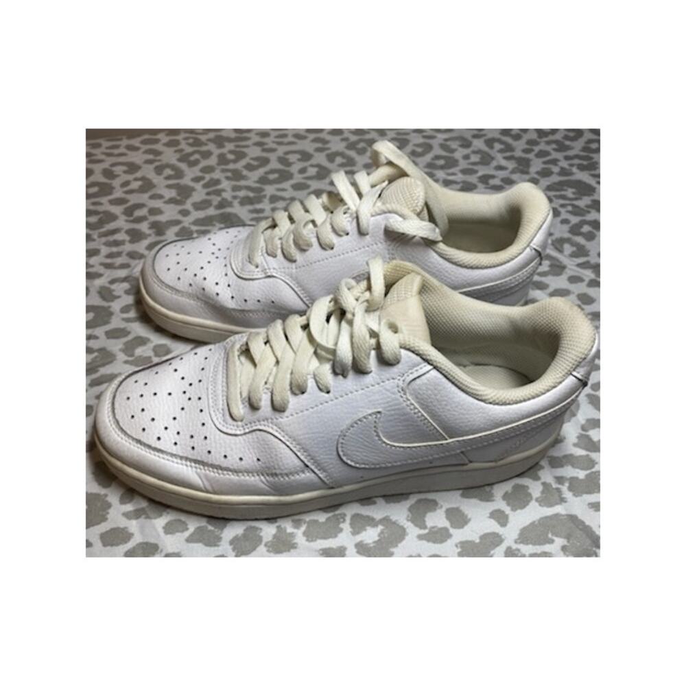 Nike Court Vision Low Triple White Women’s Size 9 Sneakers Preowned Casual Shoes